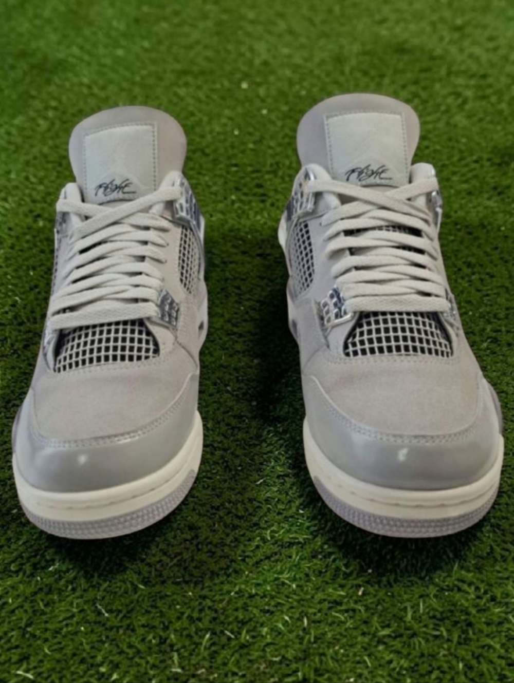 Air Jordan 4 Retro Frozen Moments Size 10.5 - Picture 3 of 7